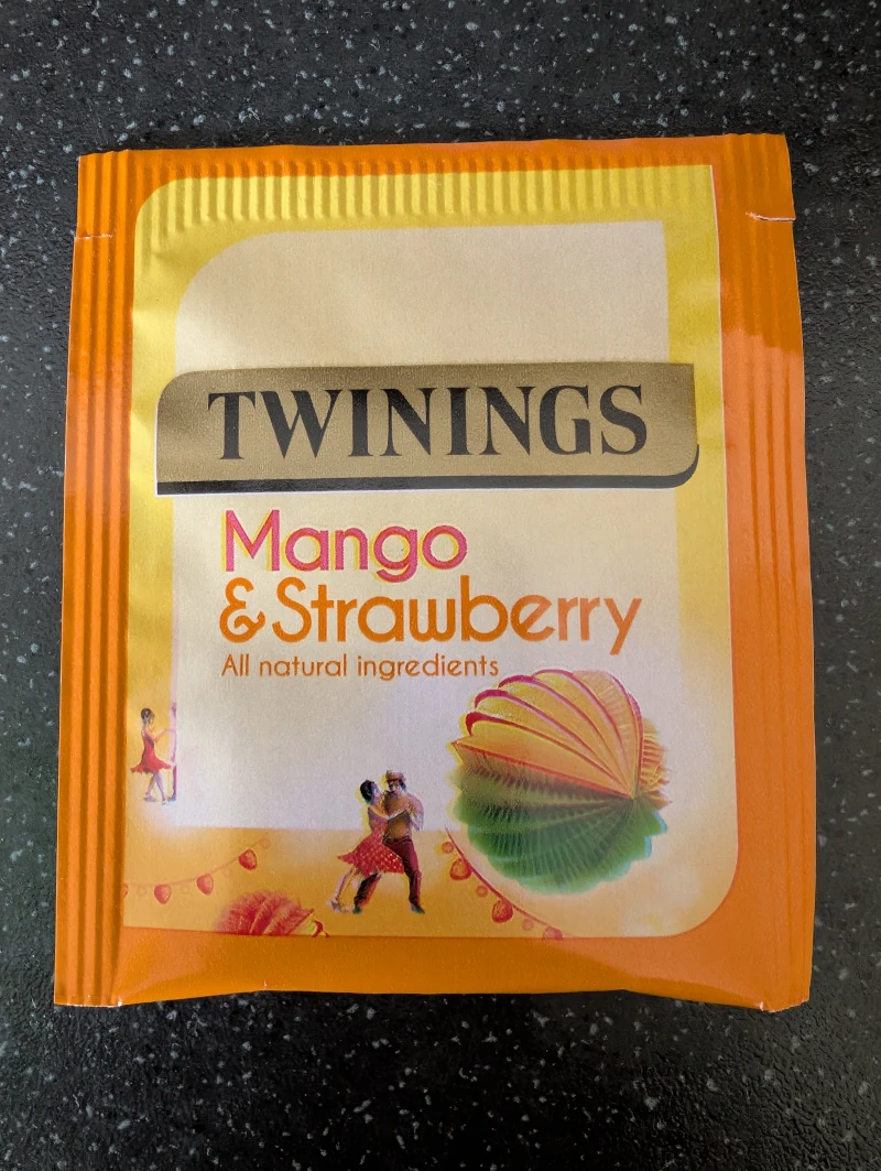 Twinings Fruits Selection - Mango & Strawberry sachet